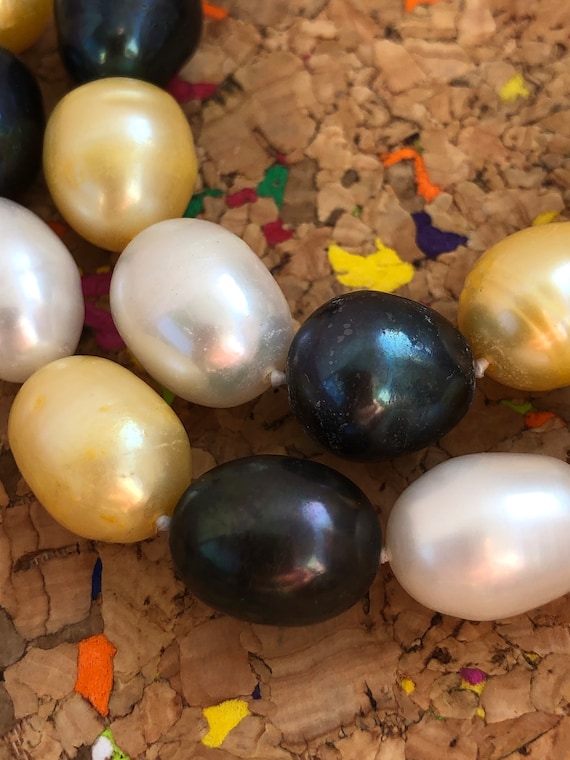 South Sea Large Teardrop Pearls in Gold, Black Whi