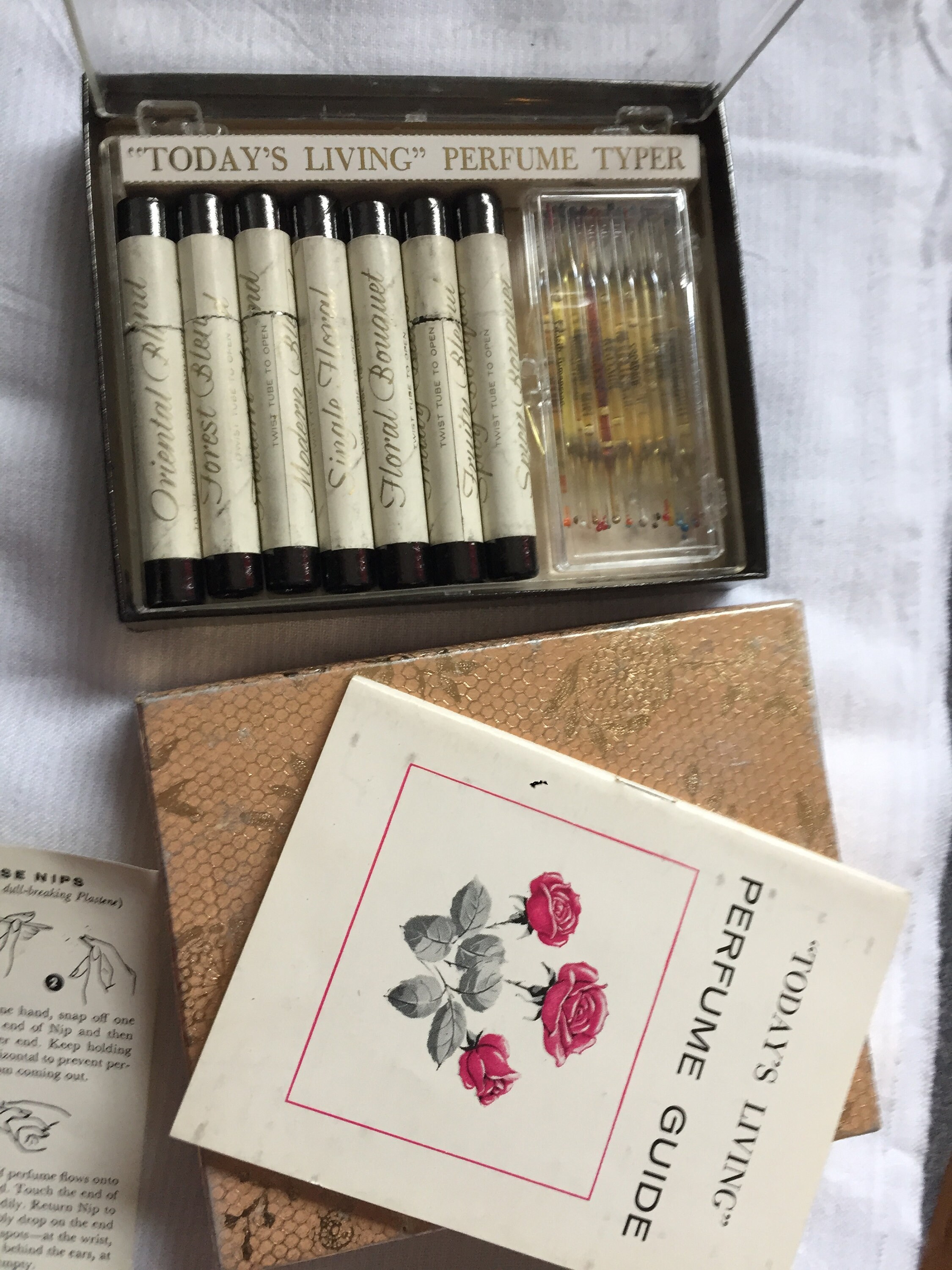 Naturparfum Herstellen Aus Therischen Len Schwatz Katz