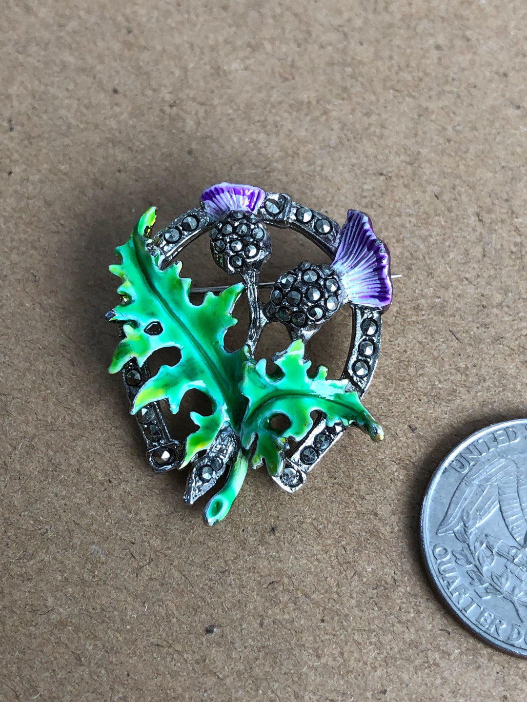 Broche Vintage Ski Alpes Autrichiennes - Ton Argent émail, Feldkirch, Rétro 1935-1950