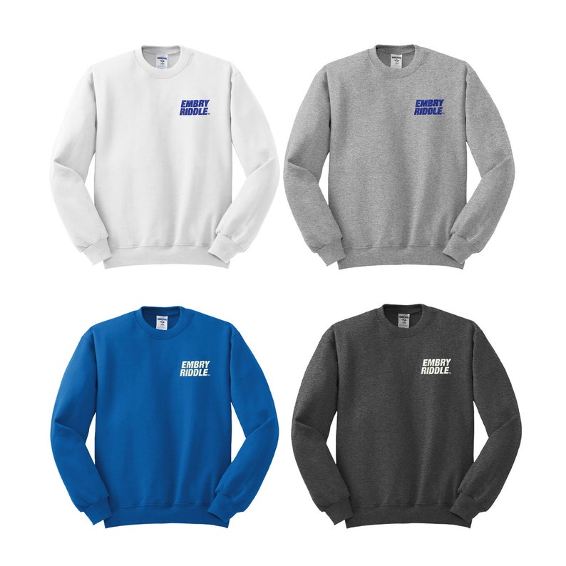 Pode incluir: Quatro sweatshirts de gola redonda em diferentes cores: branco, cinza, azul e cinza escuro. Cada sweatshirt tem o texto "EMBRY RIDDLE" impresso na frente em azul ou branco.