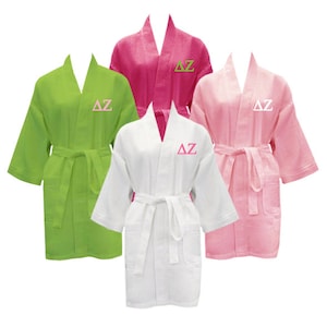Delta Zeta Waffle Weave Bath Robe, DeeZee short Waffle Weave Robe, Sorority Letter Bath Robe, Greek Apparel, Greek Leters