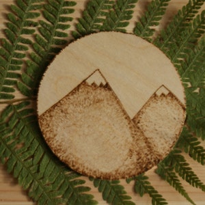 set of coasters, mountain decoration, mountain coasters, table decor, rustic coasters, mountains decor, pyrography round coaster