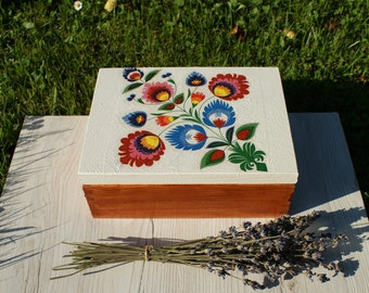 rustic tea box, wooden tea box, memory box, keepsake box, tea organizer, wooden box, jewelry box, folk box, decoupage box 6 compartments