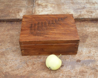tea box, wooden tea box, rustic tea box, jewelry box fern, box with compartmants, leaf box, brown box, tea box wood