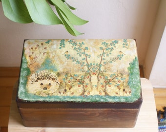 rustic keepsake box, wooden memory box, forest box, natural box, hedgehog box, rustic wooden box, decoupage box, hedgehog box