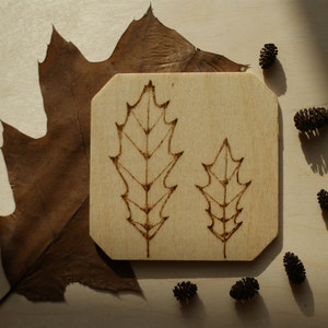 leaf coasters, forest coasters, natural coaster, wooden coaster, leaf decoration, pyrography coaster, oak decoration, cottagecore  decor
