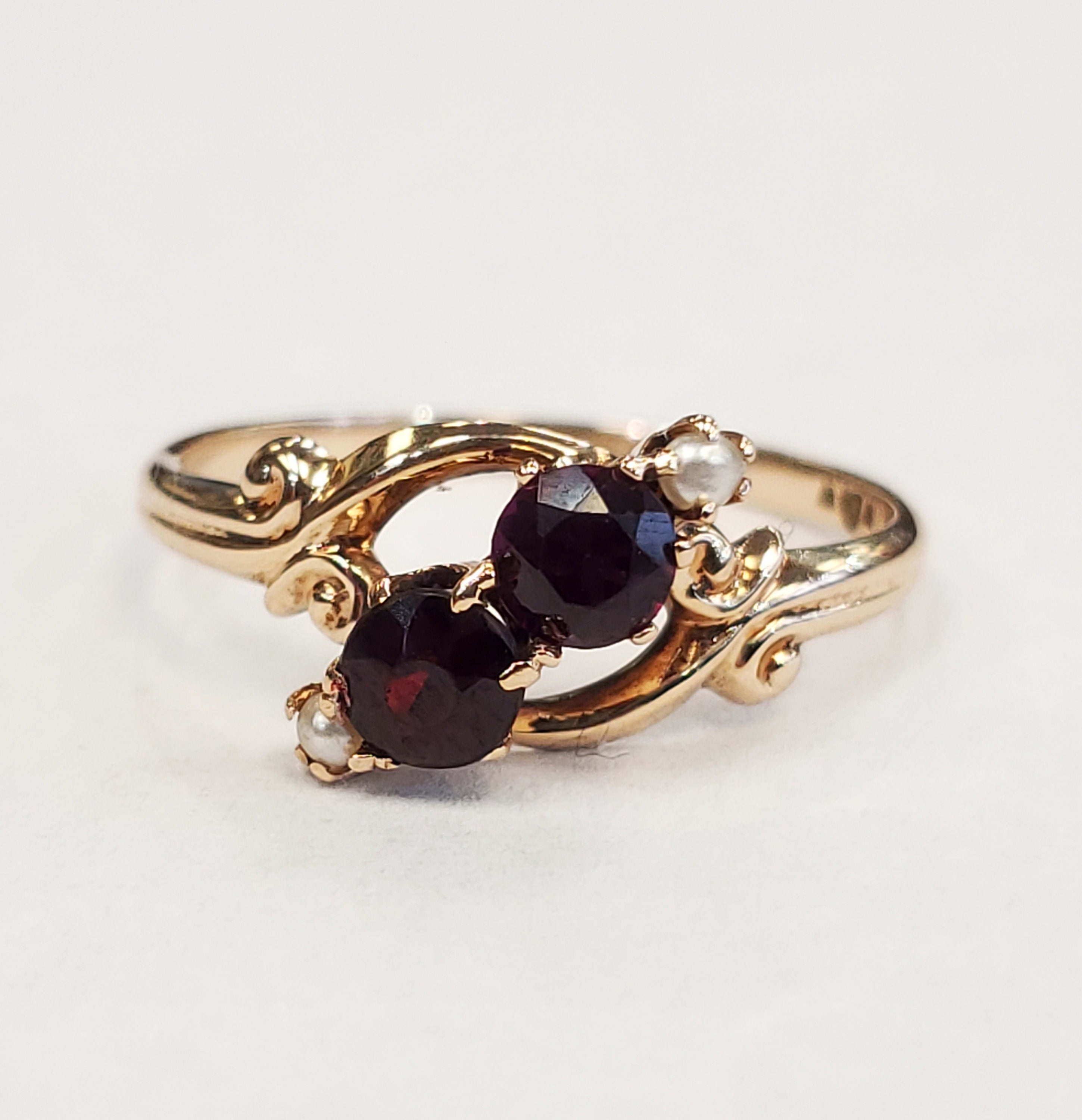 Antique White Wile Warner rose cut garnet and seed pearl 10k yellow gold ring