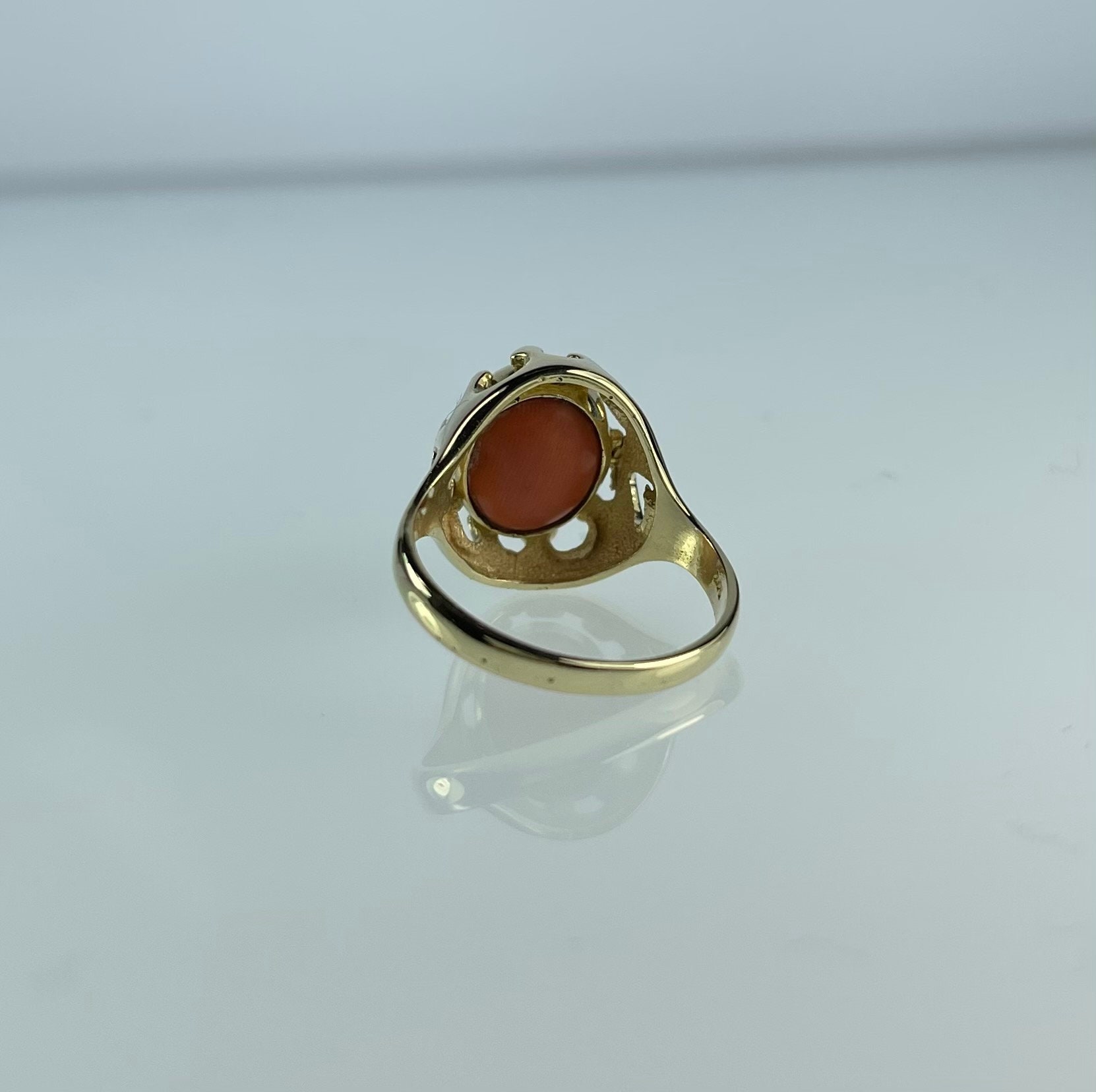 Product Image for Tiger eye & Coral Flip ring - 14K Yellow gold