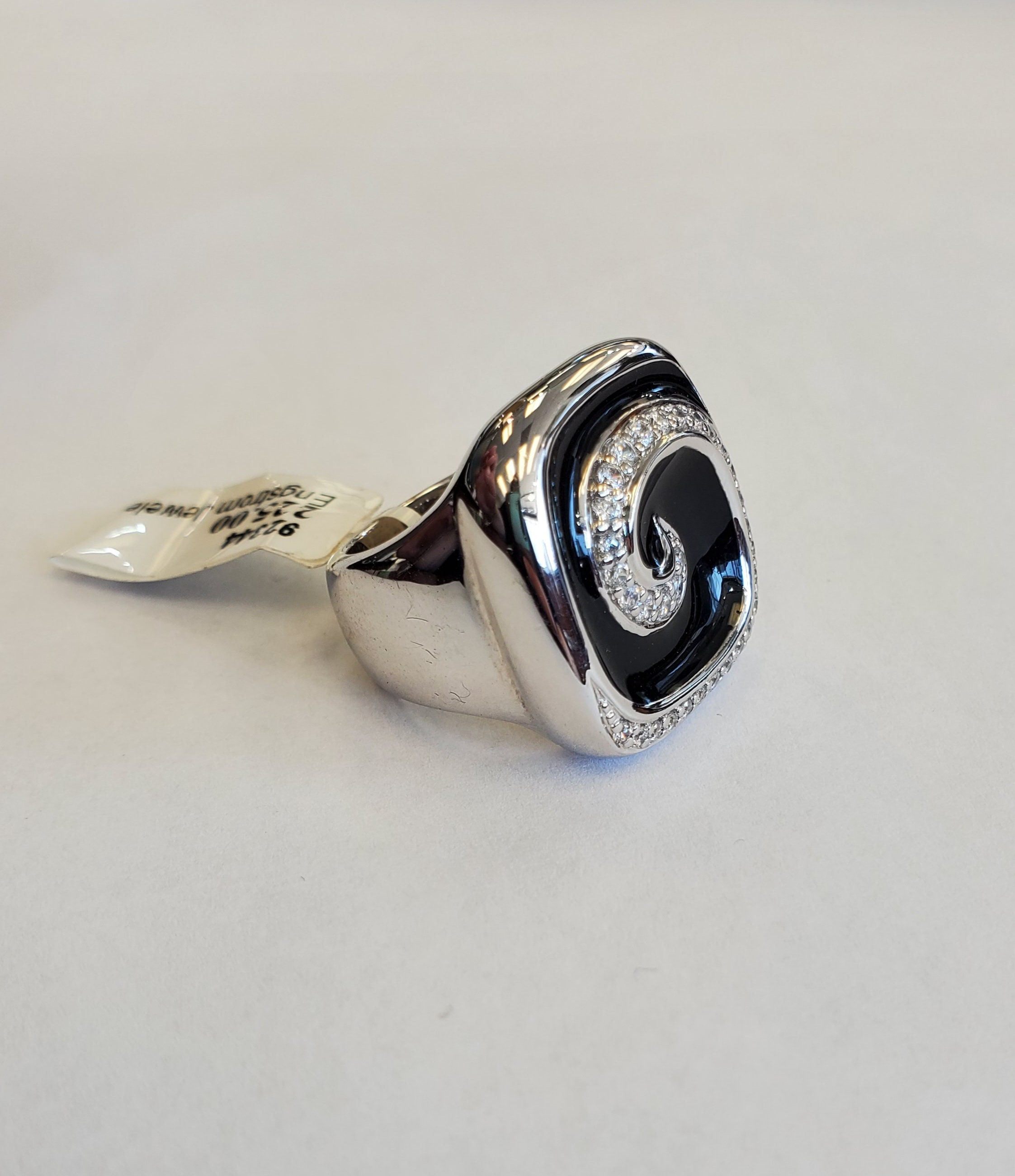 Product Image for Belle Etoile Swirl Ring size 7