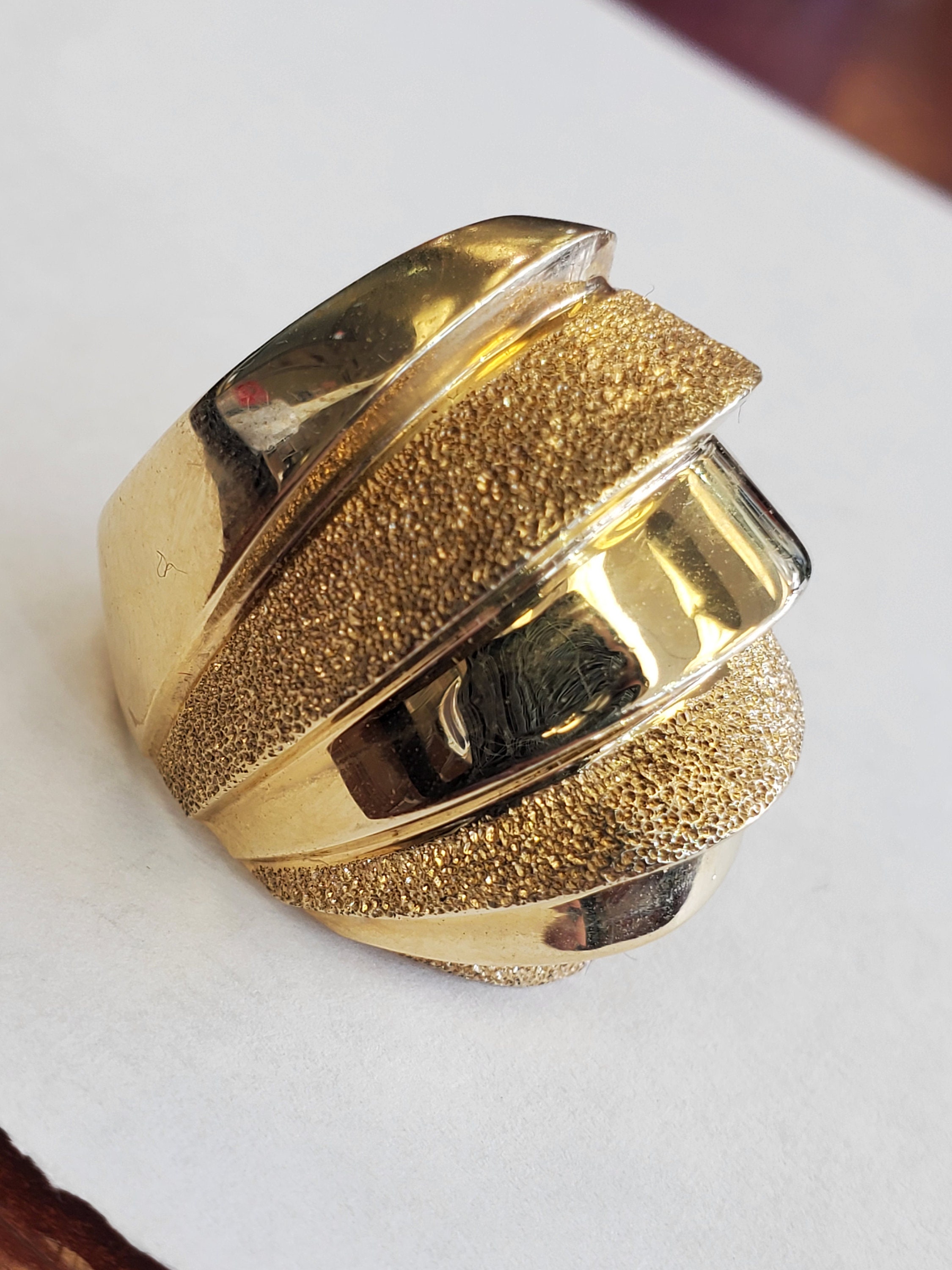 Product Image for Shell Nautilus Dome Ring 14k yellow gold size 6