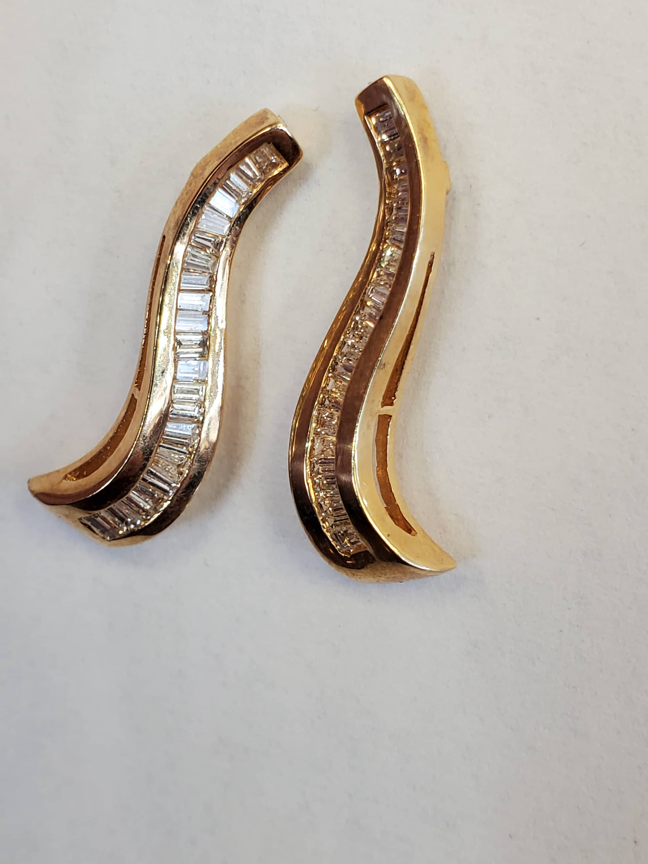 Product Image for Screwback Swirl Baguette Diamond Earrings 1/3cttw 14k Yellow Gold