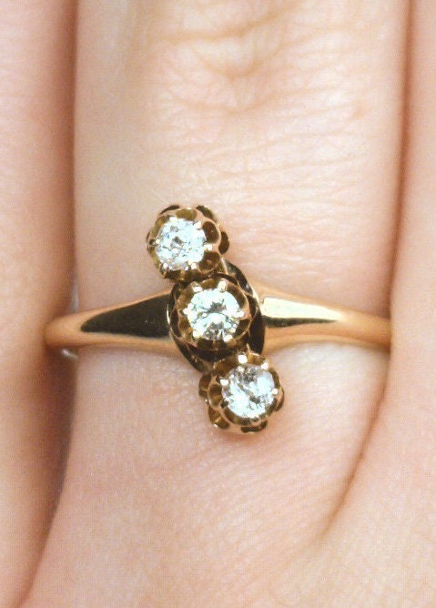 Antique 14K Yellow Gold 0.20CTTW Old Mine Cut Diamond Buttercup Ring vpl