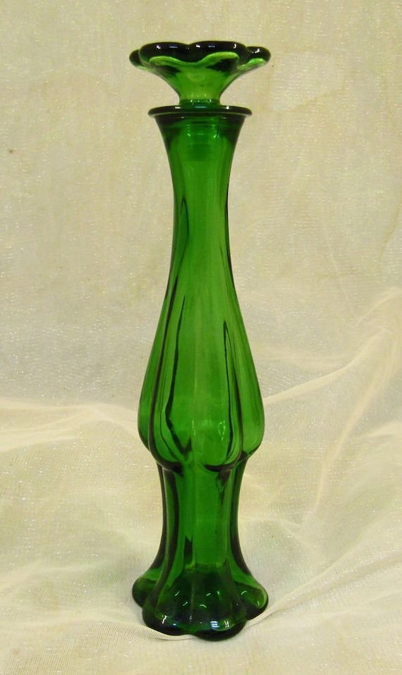 Vintage bud vase Gem