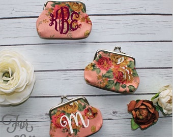 Small Floral coin purse, Vintage style kisslock coin pouch