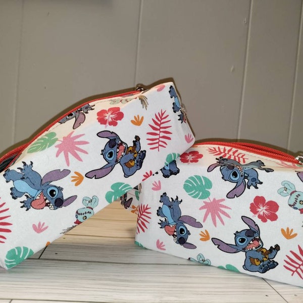 Toiletry bag made with licensed Lilo and Stitch fabrics, men's shaving bag, boxy bag, travel bag, storage bag, accessories, Stitch
