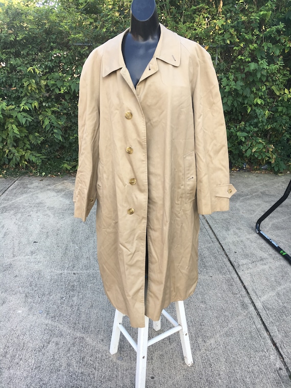 vintage burberry trench coat womens