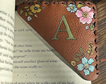 Handpainted Bookmark Gift, Custom Corner Bookmark, Customized Corner Bookmarker, Bookclub gifts