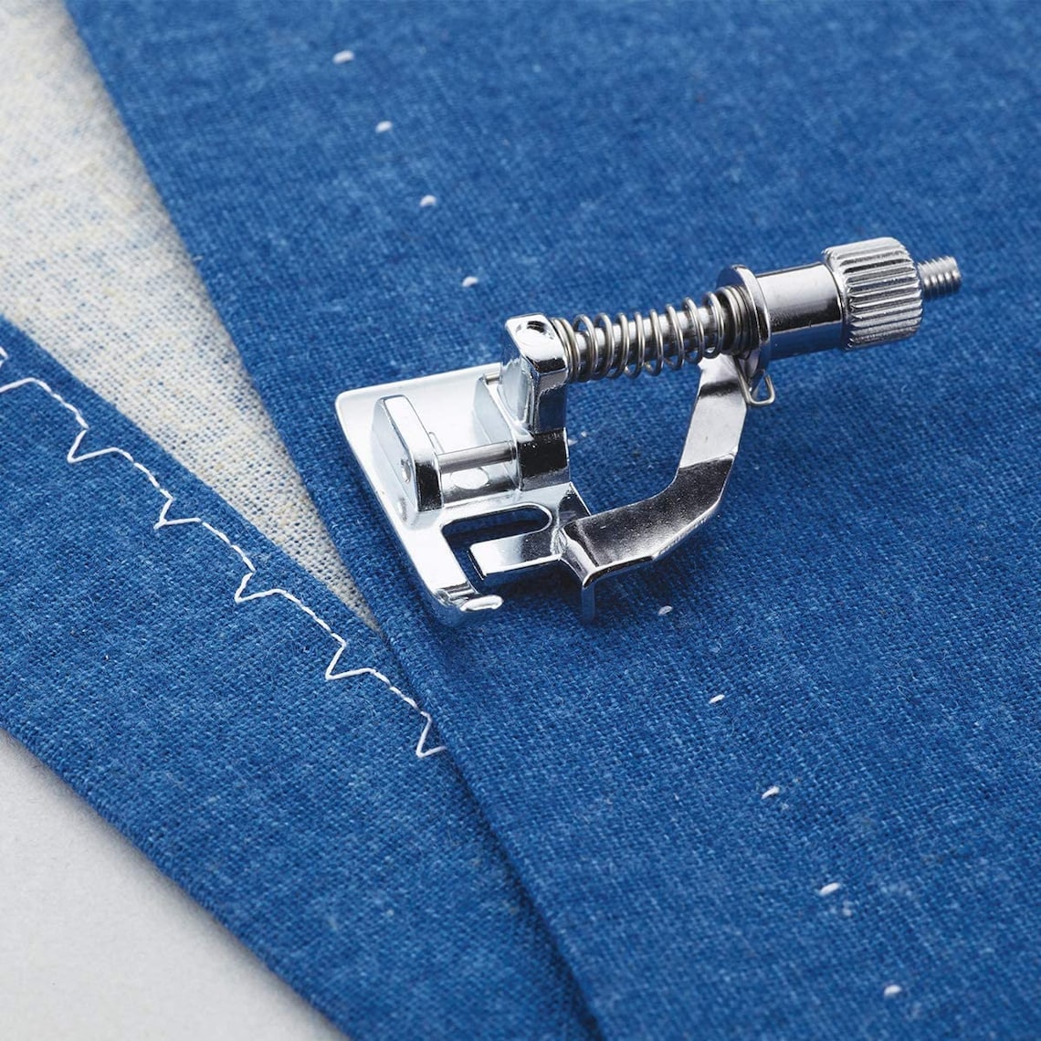 NEW Best Price Brother Sewing Machine, GX37, 37 Builtin Stitches, 6