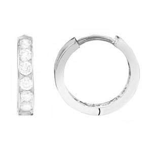 Boucles d&#39;oreilles Huggie Hoop en or blanc 10 carats avec zircons cubiques 2 x 10 mm