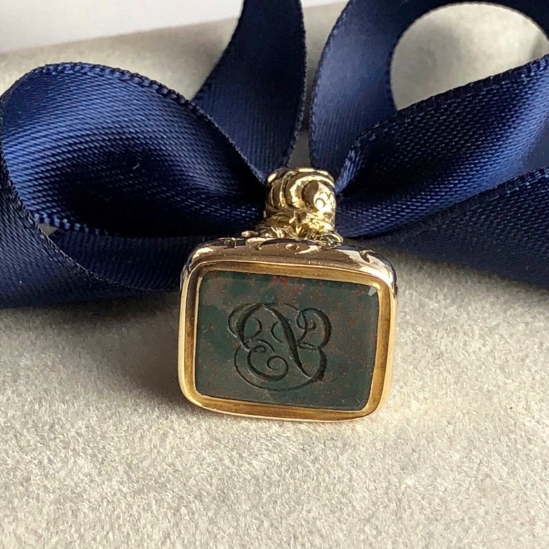 B or EB Victorian 9ct Gold and Bloodstone Fob Seal
