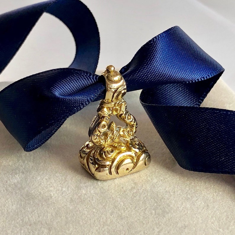 B or EB Victorian 9ct Gold and Bloodstone Fob Seal