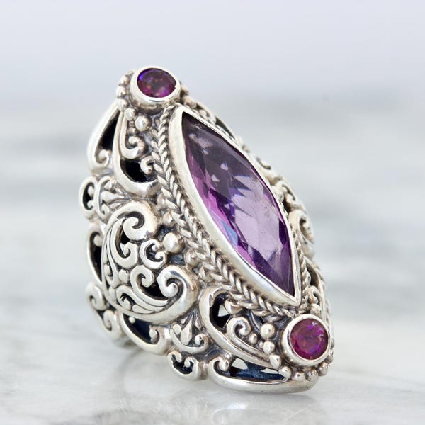 Anillo vintage Sarda de plata de ley, talla 7.25, con amatista púrpura talla marquesa, piedra natal de febrero, joyería de diseño estilo balinés.