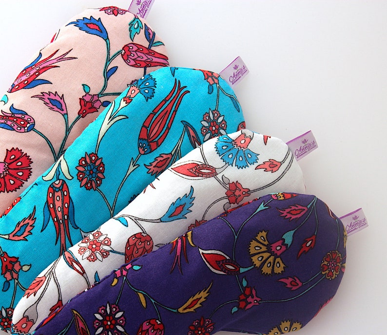 Set Of 4 Relaxing Lavender Eye Pillows Oriental Design Spa Etsy