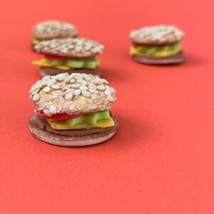 Miniature Hamburger SOLD INDIVIDUALLY // Miniatures for Altar // Handmade // Mexican Fairy Garden