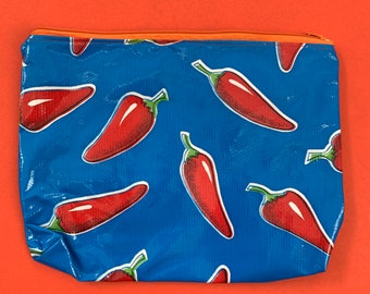 NEW Handmade Mexican oilcloth zipper pouch / reusable snack bag, pencil pouch, makeup bag, makeup brush pouch / Large 10 x 8 inches