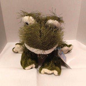 New Webkinz rare Frog  hm001 sealed tag unused code