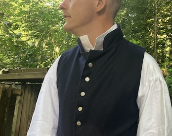 Regency style waistcoat in navy wool, 2 flap pockets, silk lining, hand-stitched silver shank buttons