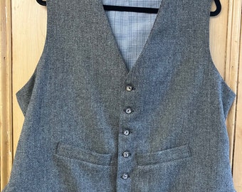 Waistcoat in herringbone weave wool, vintage style with black linen back - XL only