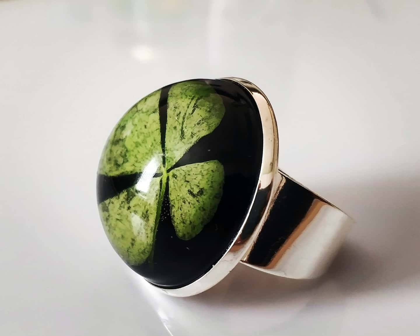 Real four leaf clover hotsell ring
