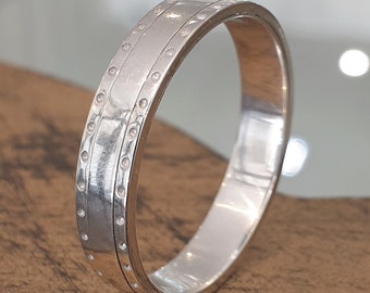 Alliance unique en or blanc 14 carats pour homme : bague à pois