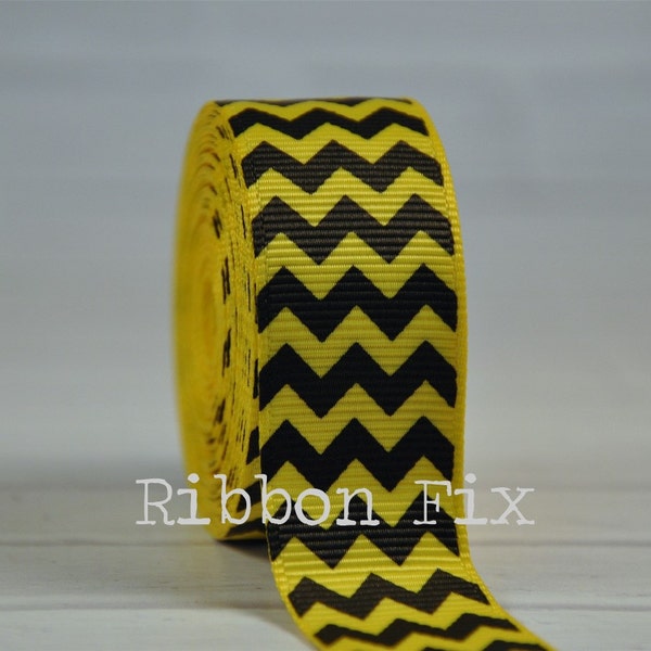 7/8" Yellow & Black Chevron Stripe Grosgrain Ribbon - US Designer Print - Zig Zag - Honey Bee - Halloween - Dog Collar Leash - DIY Bows