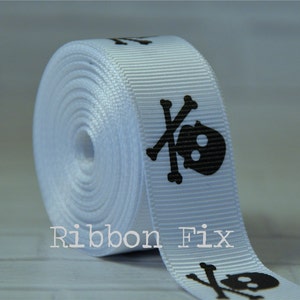 7/8&quot; White & Black Skull Print Grosgrain Ribbon - US Designer - Skeleton Bones - Monster - Zombie - Dog Collar Leash - Halloween - Head Bone