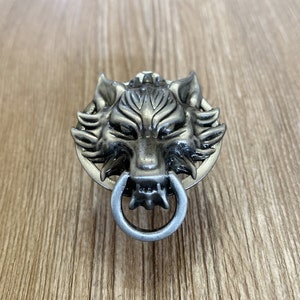Retro Silver Wolf drawer knobs / Wolf cabinet / Gothic Home Decor / Animal Shaped drawer knobs / Furniture Hardware,Z-473 image 4