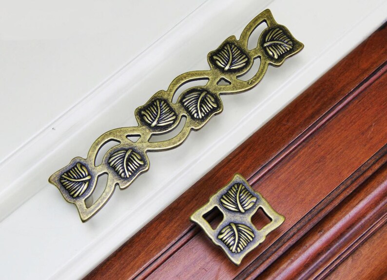 Handmade Vintage Antique Drawer Knobs Pulls HandlesDresser Knobs Cabinet Pull handles Furniture Hardware