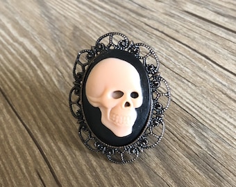 Gothic Skull Knobs Fluorescent Resin Knobs / cabinet Dresser Knobs / Cabinet Knobs / Skull Furniture knobs in Bronze ,Z-154