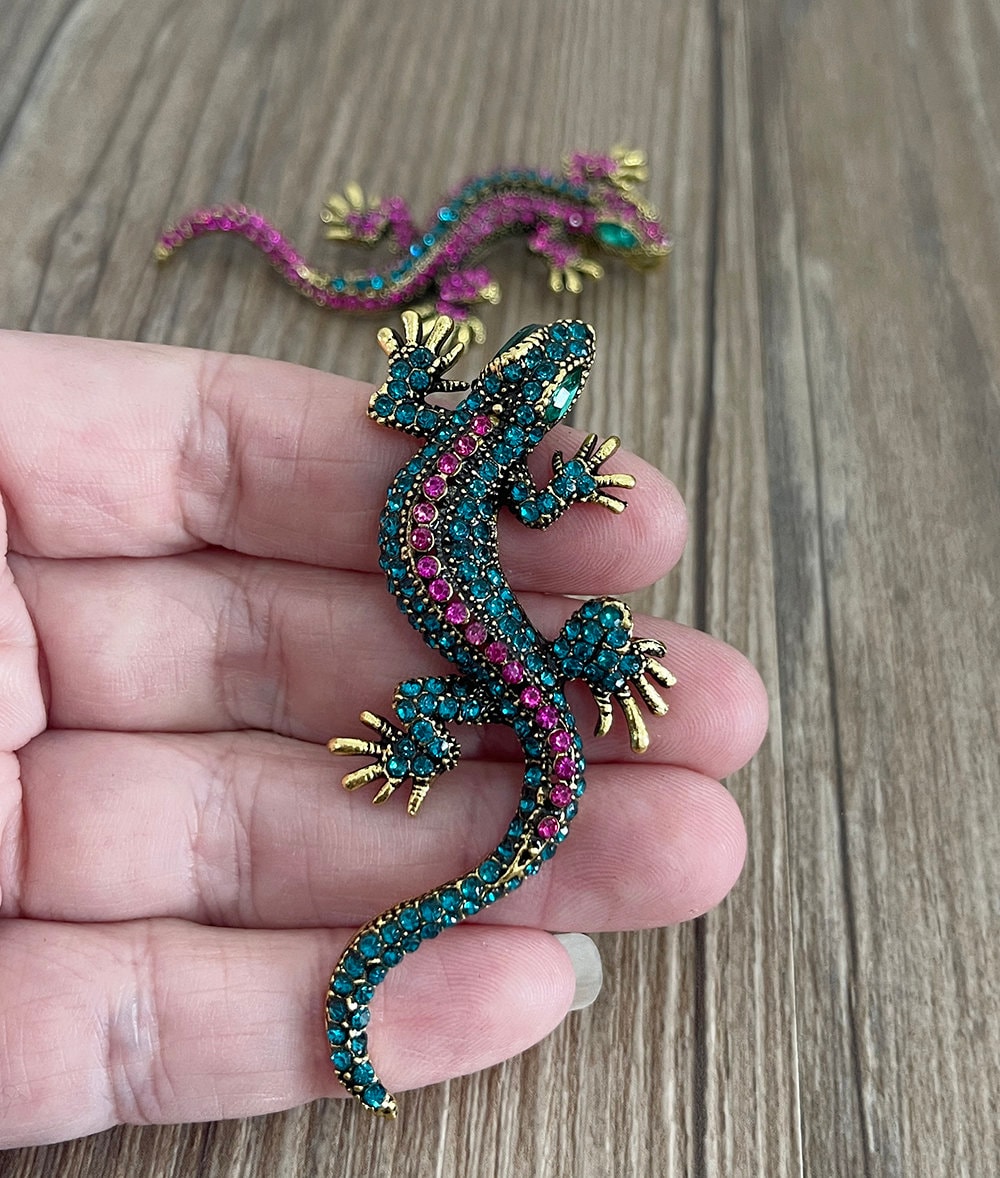Colorful Lizard Drawer Knobs / Lizard Cabinet / Gothic Home Decor