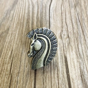 Bronze Horse drawer knobs / Horse cabinet / Gothic Home Decor / Animal Shaped drawer knobs / Furniture Hardware,Z-208