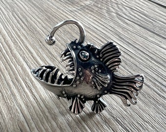 Silver Gold Angler Fish Knobs Titanium Steel Knobs / Cabinet Dresser Knobs / Cabinet Knobs / Skull Furniture knobs in Titanium Steel ,Z-982