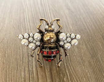 Retro Gold Bees Gather Honey drawer knobs / Bees Gather Honey cabinet / Gothic Home Decor / Furniture Hardware,Z-600