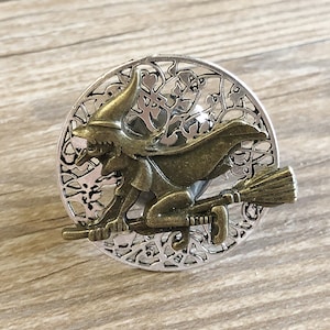 Heksen vliegen op bezemstelen knoppen / kastknoppen dressoir / kastknoppen / heksen meubelknoppen in brons, Z-160