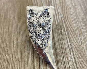 Silver Wolf drawer knobs / Wolf cabinet / Gothic Home Decor / Animal Shaped drawer knobs / Furniture Hardware,Z-470