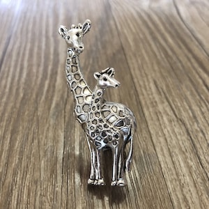 Giraffe drawer knobs / Giraffe Cabinet / Gothic Home Decor / Animal Shaped drawer knobs / Furniture Hardware,Z-198