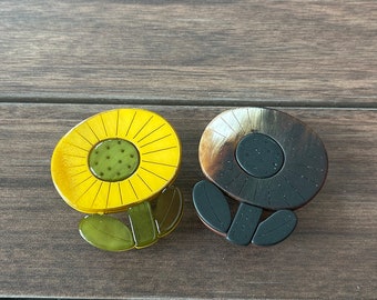 Gothic Resin Flower drawer knobs / Flower cabinet / Gothic Home Decor / Relief  Shaped drawer knobs / Furniture Hardware,Z-908