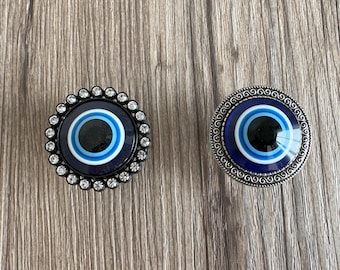 Silver Demon Eye drawer knobs / Ghost Eye Cabinet / Punk Home Decor / Cabinet Knobs in Silver ,Z-622