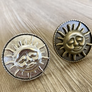 Brass Gear Sun drawer knobs / Sun Cabinet / Gothic Home Decor / Animal Shaped drawer knobs / Furniture Hardware,Z-854