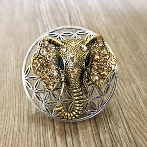 Elephant drawer knobs / Elephant Cabinet / Gothic Home Decor / Animal Shaped drawer knobs / Furniture Hardware / Safari Decor, Z-337
